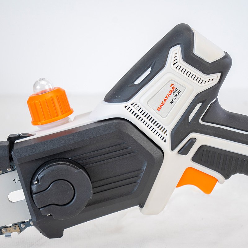 CORDLESS MINI CHAINSAW 16.8V, BRUSHLESS, 880gr, 13cm BAR,CHAIN 1/4" 32Link 8m/s, 2.0Ah Li-Ion, CASE - Imagen 4